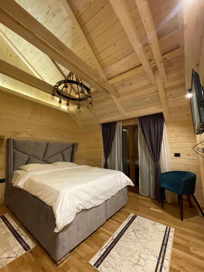 Chalet Montenegrina With Jacuzzi โคลาชิน ภายนอก รูปภาพ