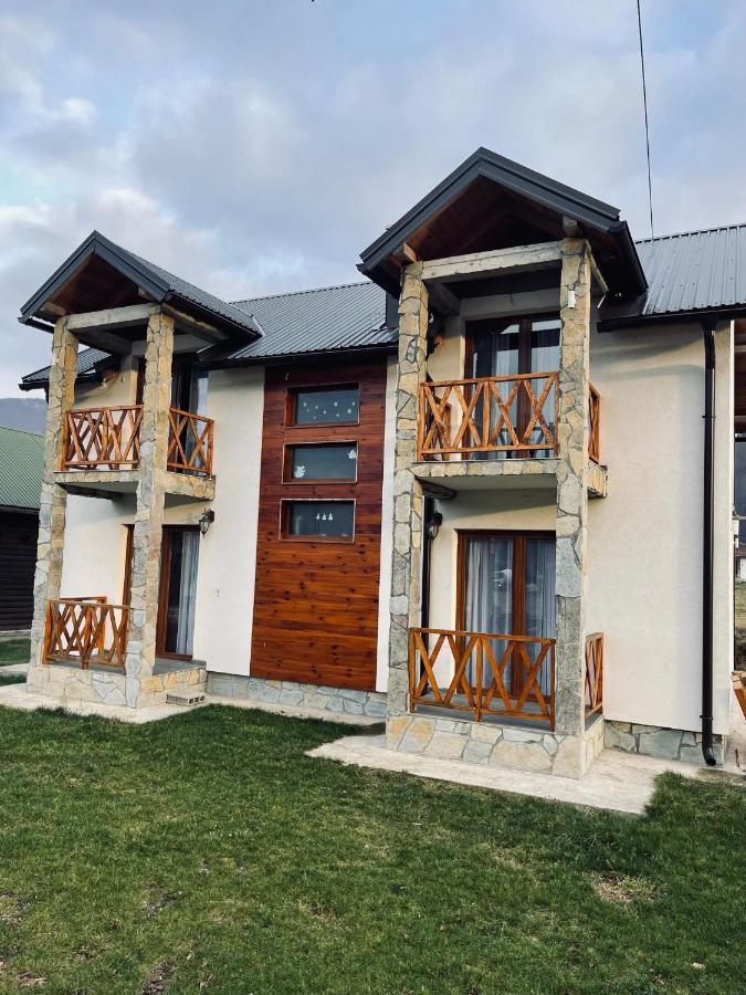 Chalet Montenegrina With Jacuzzi โคลาชิน ภายนอก รูปภาพ